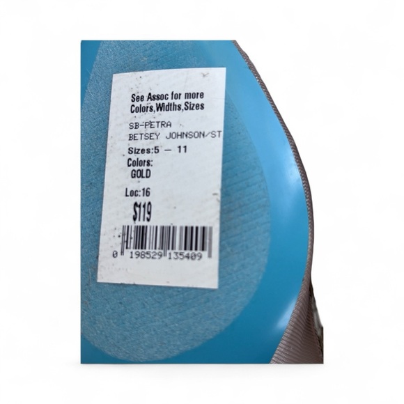 Betsey Johnson Blue™ Petra Slingback Pumps – Gold – Size 7.5 ✨ - Picture 9 of 16